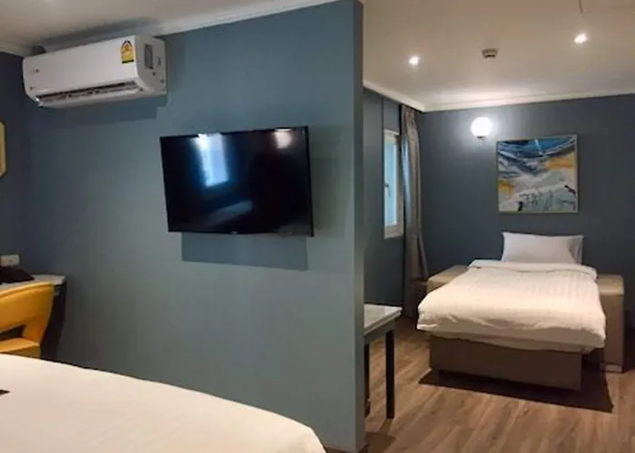 Hotel The Mulberry Khaosan Road 3*